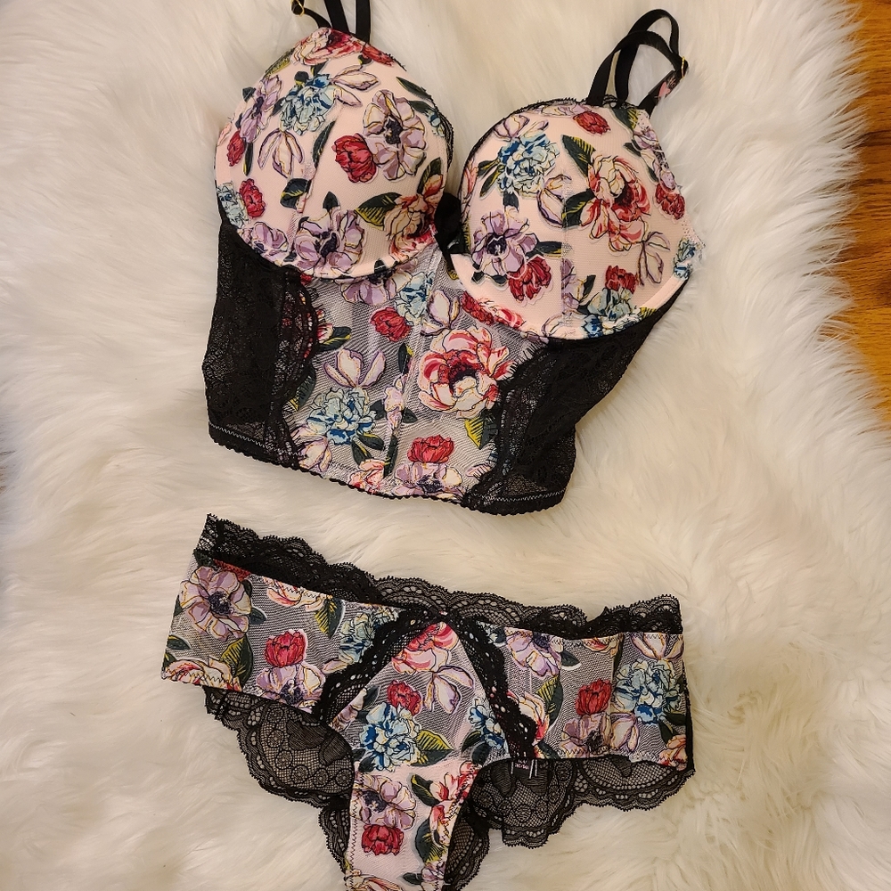 Victoria's Secret Set